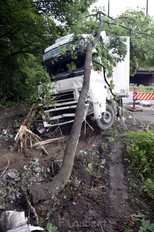 Schwerer VU A 3 Rich Oberhausen Hoehe AK Leverkusen P350.JPG - Miklos Laubert